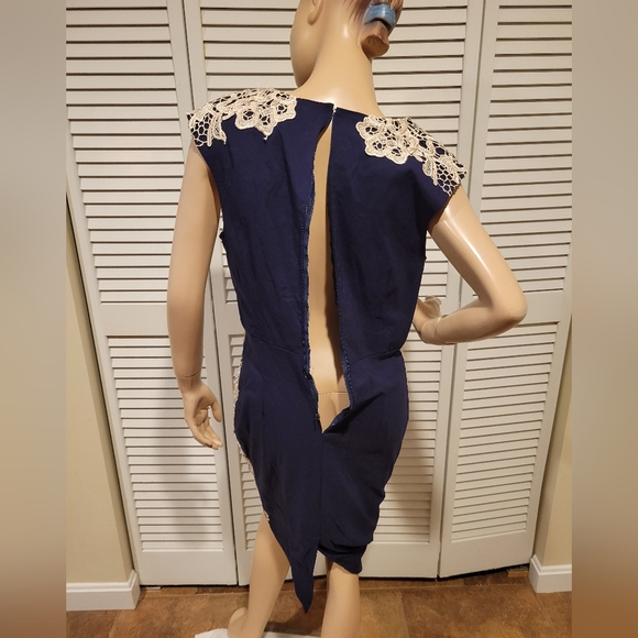 ModCloth Lakeside Libations Lace Trim Appliqué Midi Dress 6 Zipper Broke Read - Picture 5 of 7